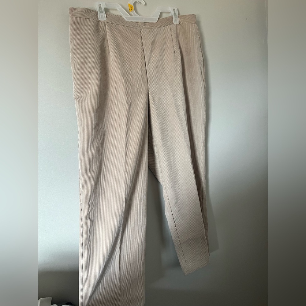 Alfred Dunner Cream Corduroy Pants - NEW